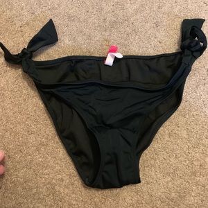 Mid rise bikini bottoms with tie sides